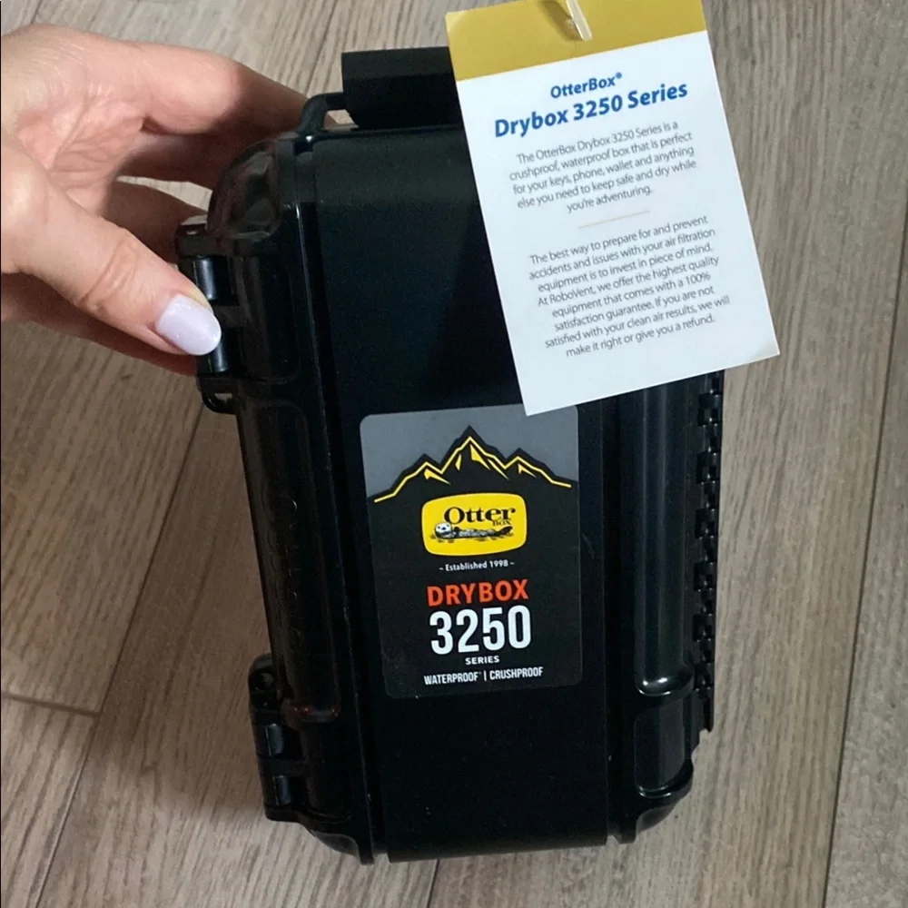 OtterBox Black Drybox 3250 Series - Picture 2 of 4